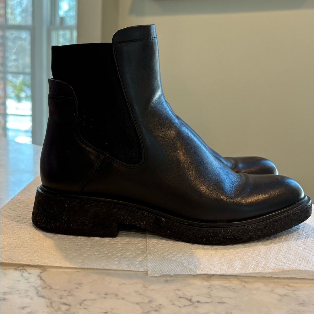 Franco Sarto woman’s Black Boots - Picture 2 of 4